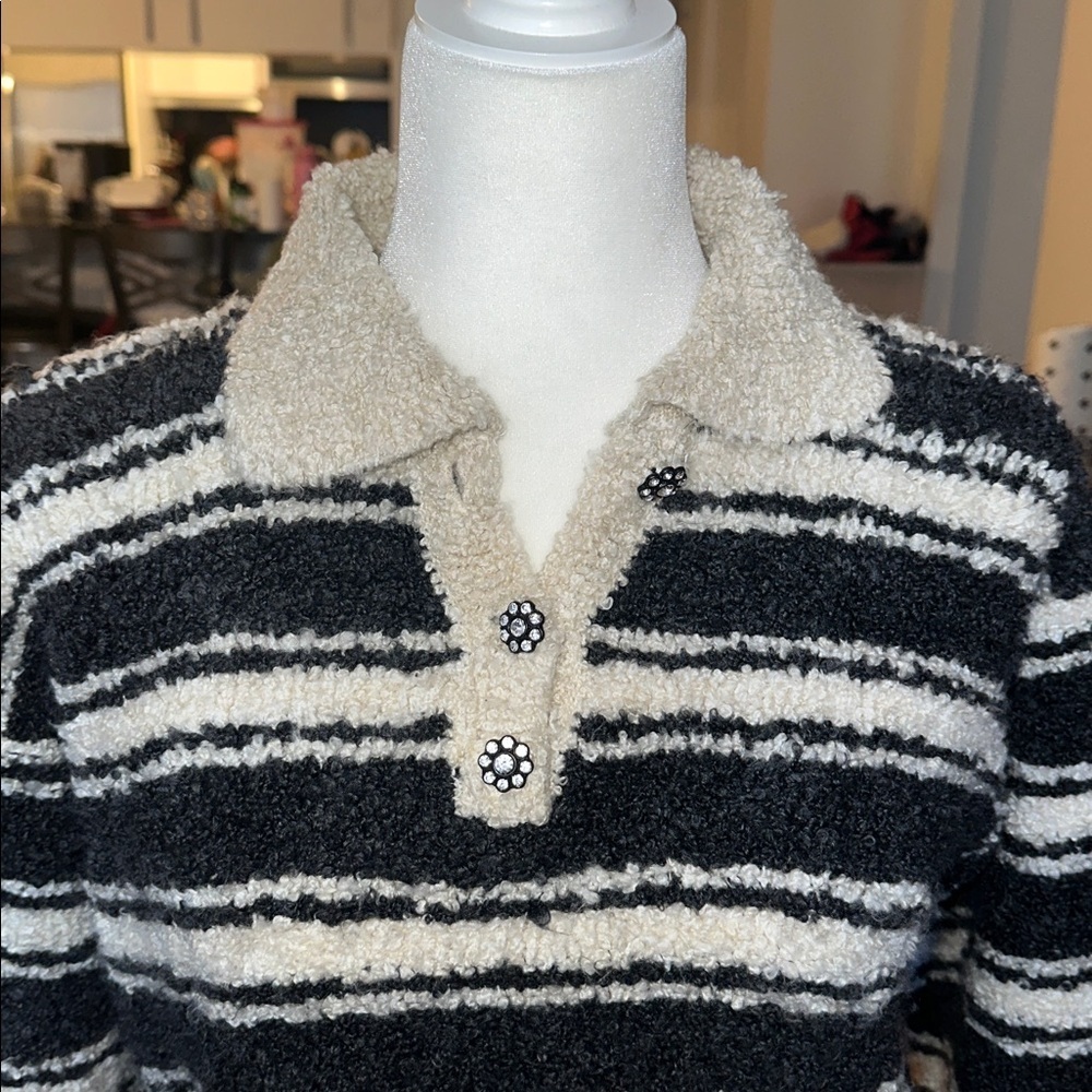 Maeve fuzzy cropped black and cream sweater with crystal buttons - Picture 2 of 4